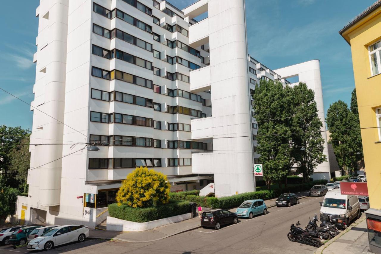 Beautiful 2-Bedroom Apartment Near Schoenbrunn Viena Exterior foto