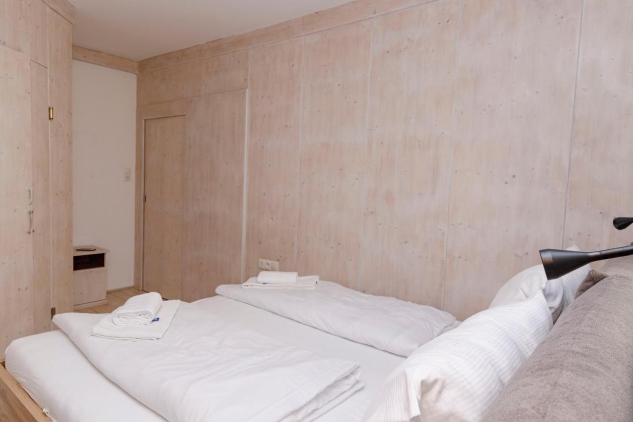 Beautiful 2-Bedroom Apartment Near Schoenbrunn Viena Exterior foto